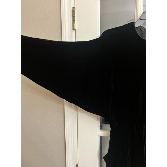 Vintage 80s Black Velvet Evening Dress Dolman Sleeves Open Back Size 6. Z - Picture 2 of 7